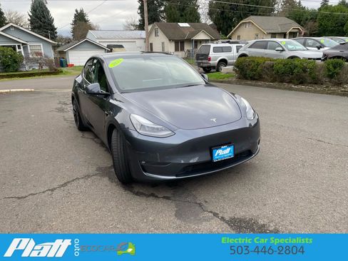 Used 2022 Tesla Model Y Performance image 17