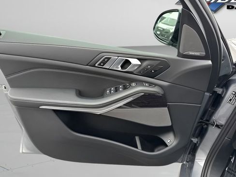 New 2026 BMW X5 xDrive50e w/ M Sport Package image 10