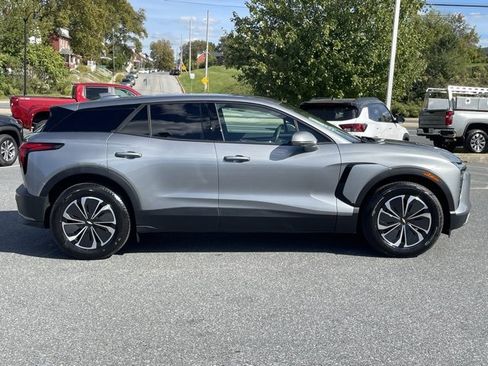 New 2026 Chevrolet Blazer EV LT image 8