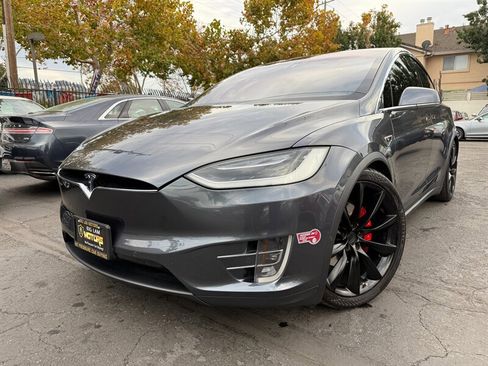 Used 2016 Tesla Model X Performance image 1