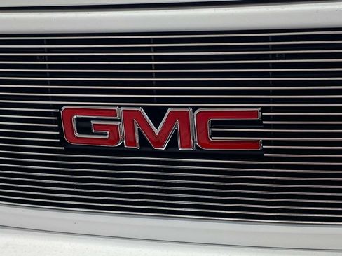 Used 2024 GMC Savana 2500 w/ Driver Convenience Package RWD image 8