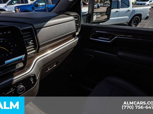 Used 2024 Chevrolet Silverado 2500 LT image 48