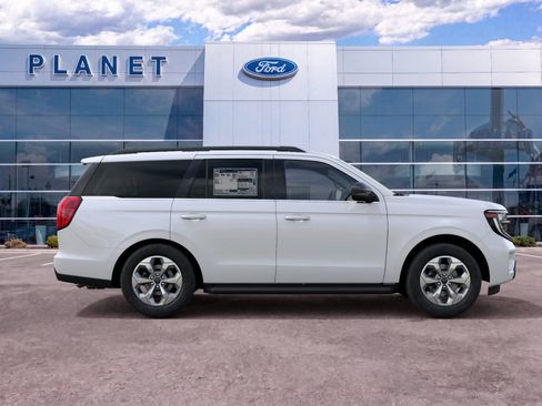 New 2027 Ford Expedition Active RWD image 6