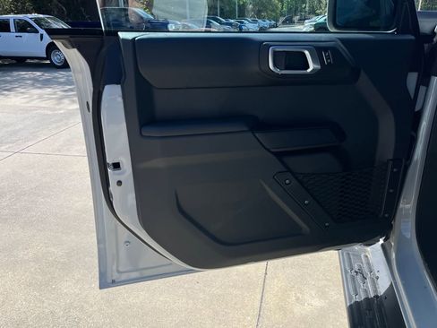 New 2026 Ford Bronco Outer Banks image 16