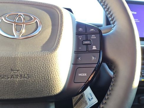 New 2026 Toyota Prius XLE image 32