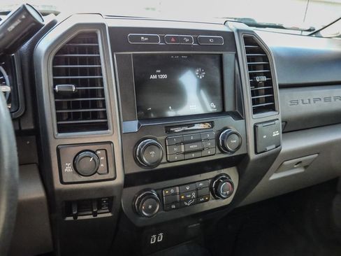 Used 2019 Ford F250 XL w/ STX Appearance Package AWD/4WD image 28