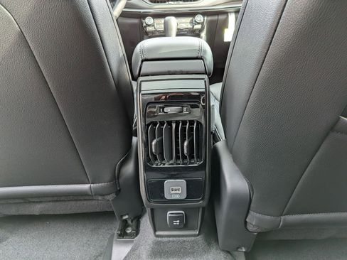 New 2026 Jeep Compass Limited w/ Sun, Sound & Navigation Group image 27