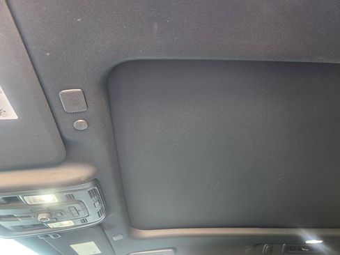 Used 2023 GMC Yukon XL Denali Ultimate image 25