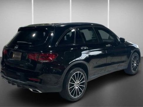 Used 2022 Mercedes-Benz GLC 300 image 6