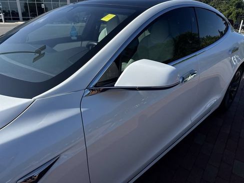 Used 2019 Tesla Model S Long Range AWD/4WD image 5