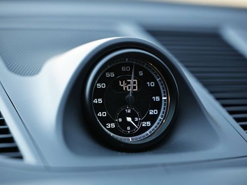 New 2026 Porsche Macan GTS image 39