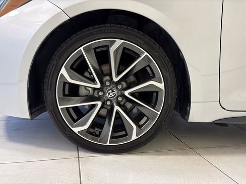 Used 2022 Toyota Corolla SE image 9