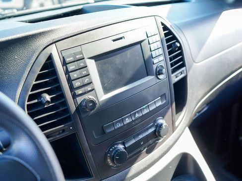 Used 2019 Mercedes-Benz Metris image 18