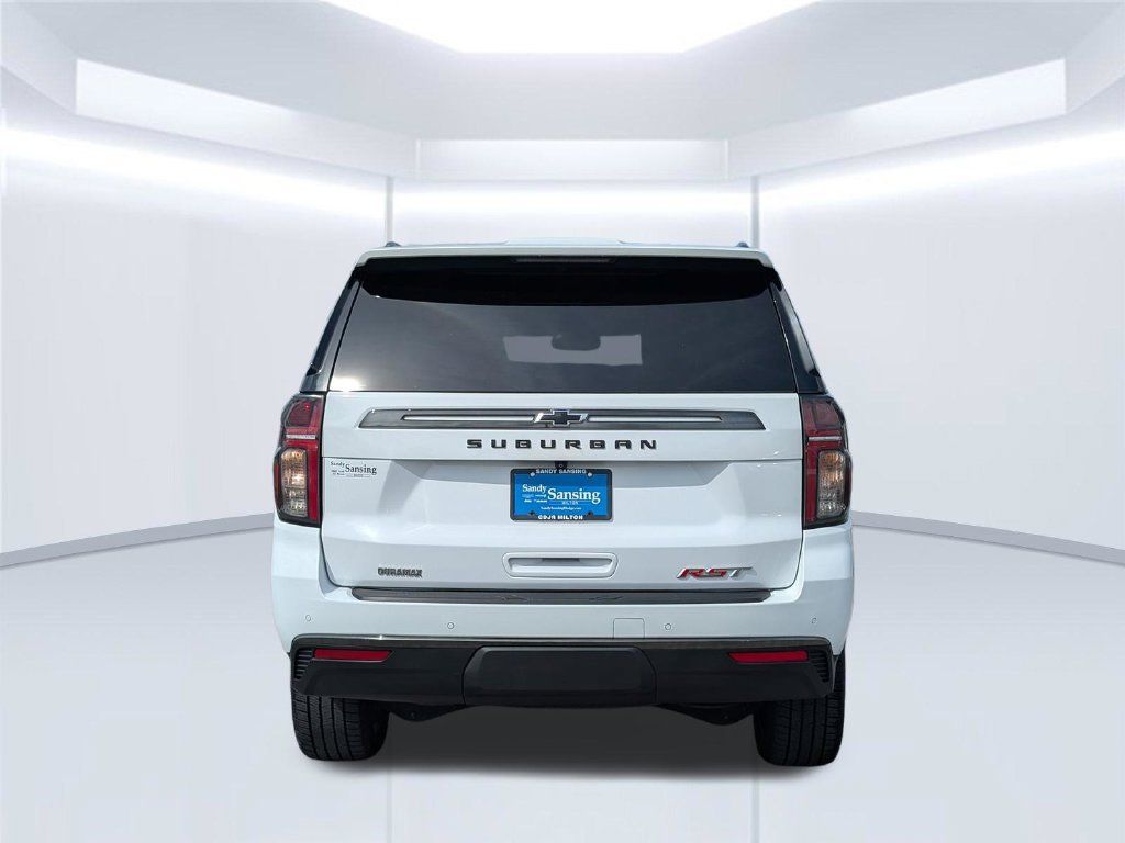 Used 2021 Chevrolet Suburban RST AWD/4WD image 5