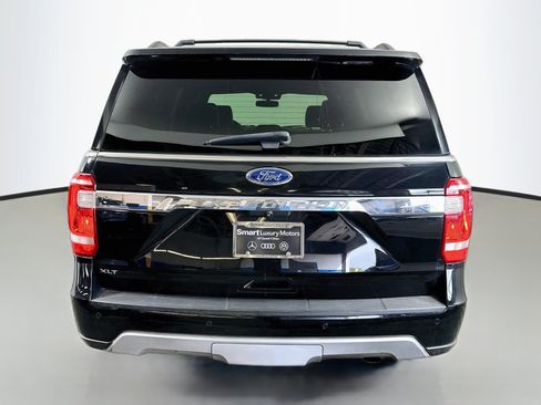 Used 2018 Ford Expedition XLT w/ Equipment Group 202A AWD/4WD image 6