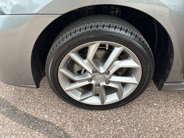 Used 2015 Nissan Sentra SR FWD image 12