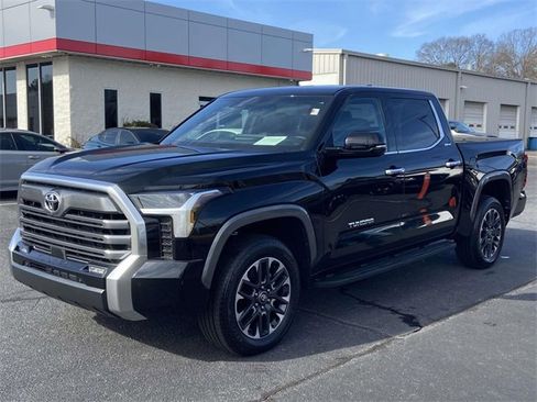 Used 2025 Toyota Tundra Limited image 7