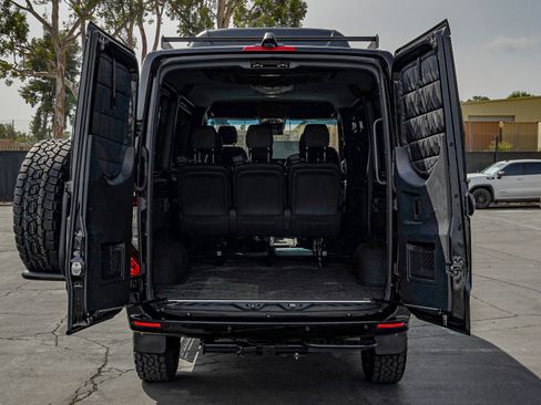 Used 2023 Mercedes-Benz Sprinter 2500 image 7