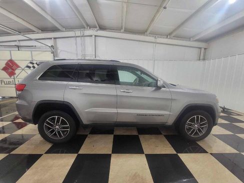 Used 2017 Jeep Grand Cherokee Limited image 5