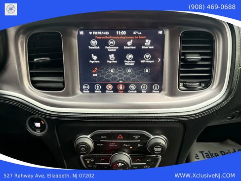 Used 2019 Dodge Charger SXT w/ Plus Group image 15