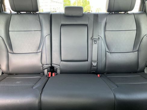 Used 2025 Toyota Tundra Platinum image 38