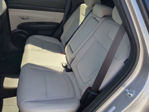 Used 2025 Hyundai Tucson SEL AWD/4WD image 17