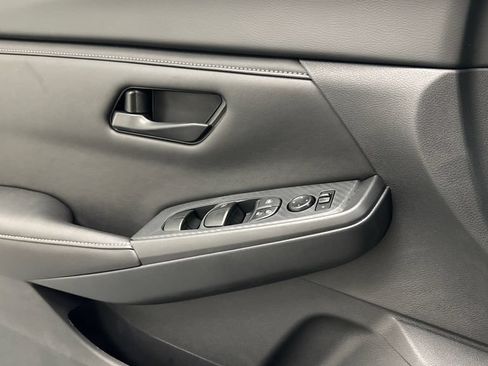 Certified 2024 Nissan Sentra S FWD image 18