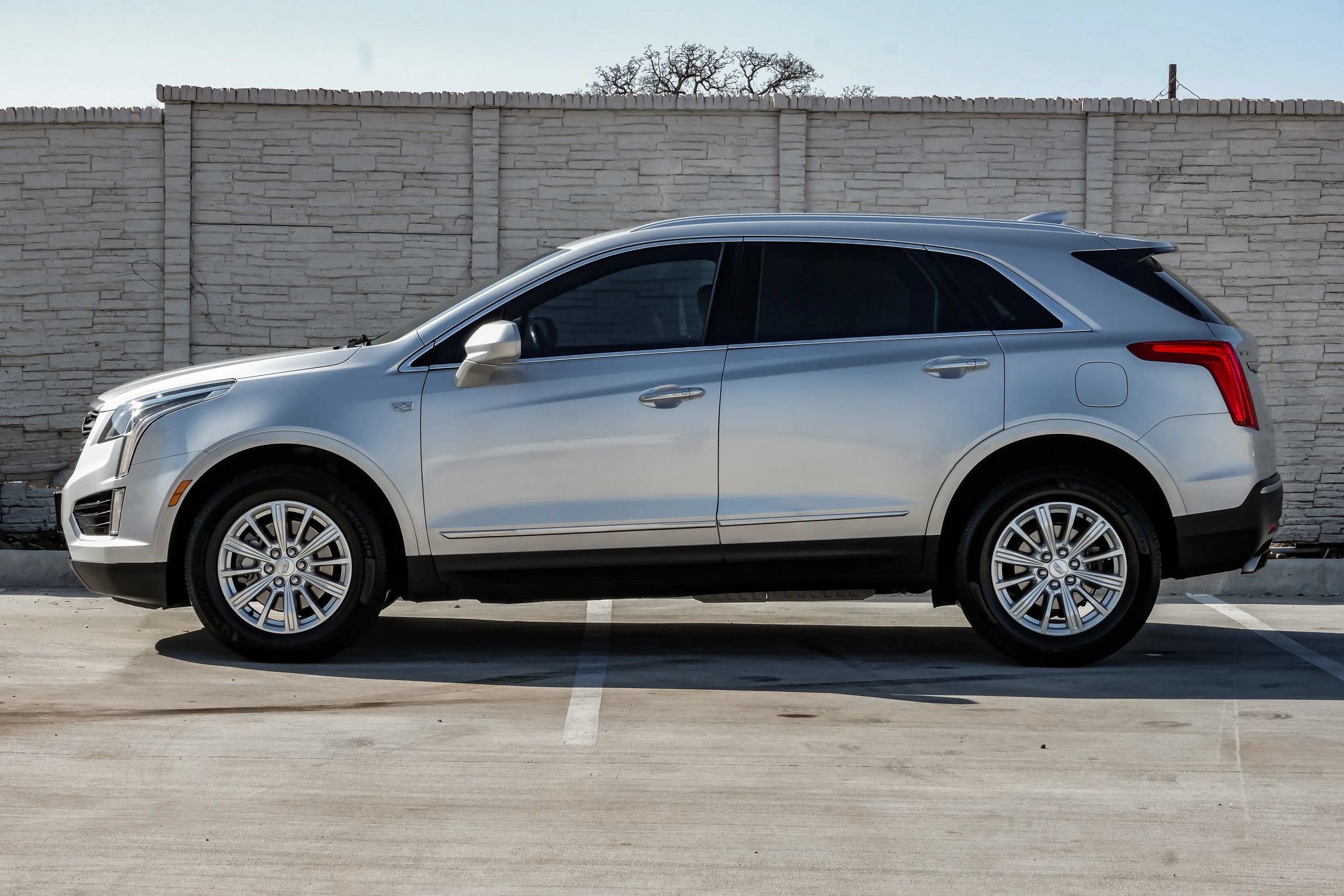 Used 2018 Cadillac XT5 FWD image 11