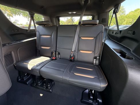 Used 2023 GMC Yukon XL AT4 w/ AT4 Premium Plus Package AWD/4WD image 25