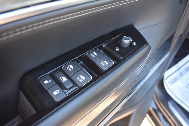 Used 2023 Jeep Grand Wagoneer Series II AWD/4WD image 15