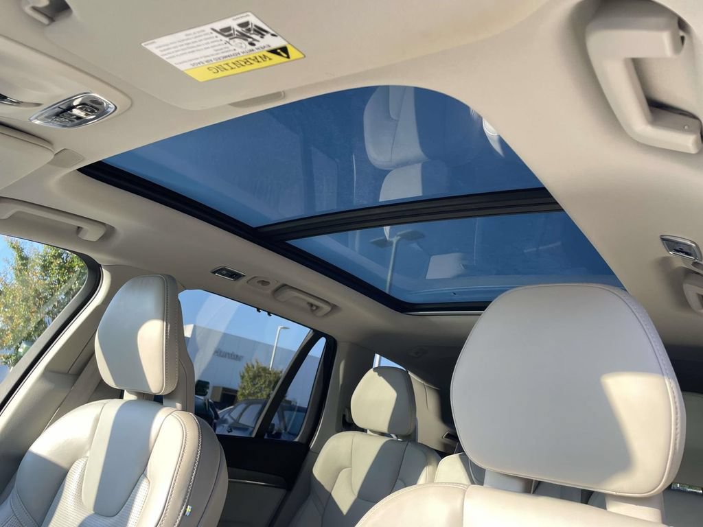 Used 2021 Volvo XC90 T6 Inscription w/ Advanced Package AWD/4WD image 9