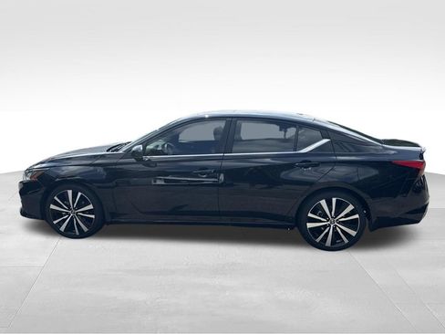 Used 2021 Nissan Altima 2.5 SR w/ SR Premium Package FWD image 19
