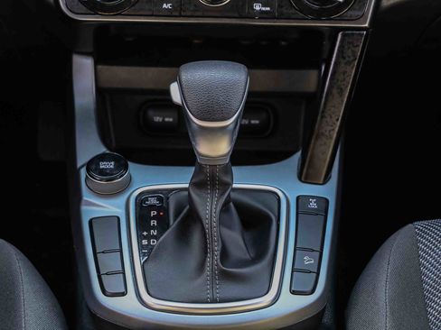 Certified 2024 Kia Seltos LX image 14