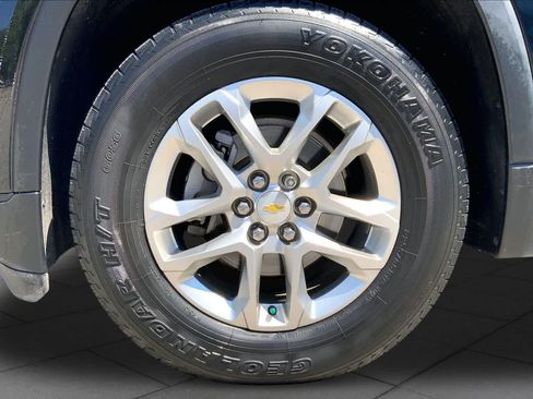 Used 2020 Chevrolet Traverse LS FWD image 11