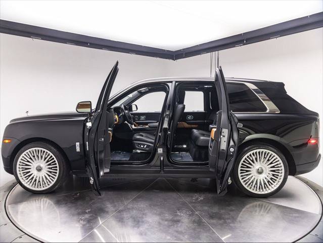 Used 2019 Rolls-Royce Cullinan AWD/4WD image 25