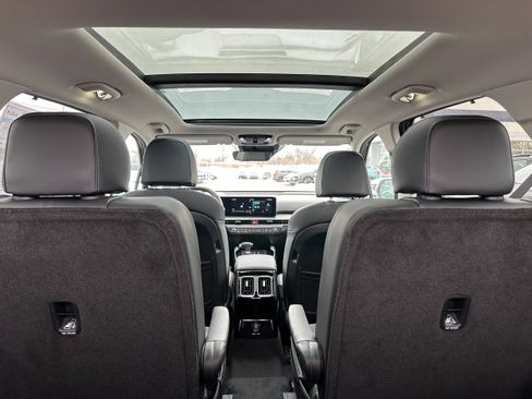 New 2026 Kia Sorento SX image 12