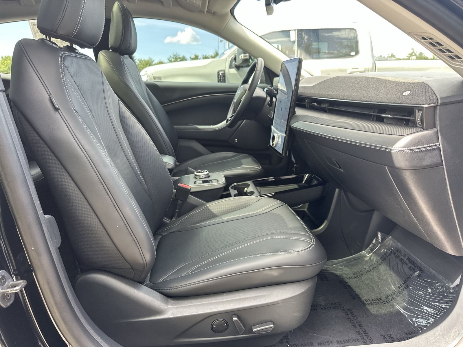 Used 2023 Ford Mustang Mach-E Premium RWD image 28