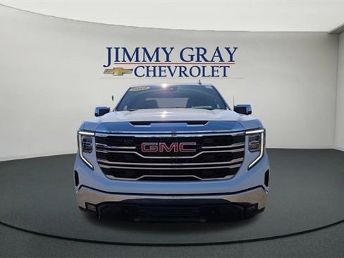 Used 2025 GMC Sierra 1500 SLT image 8