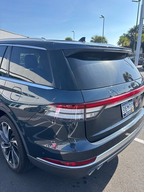 Used 2023 Lincoln Aviator Reserve w/ Equipment Group 201A RWD image 9