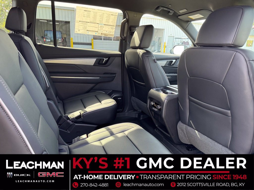 New 2027 Buick Enclave Preferred w/ LPO, Floor Liner Package FWD image 31