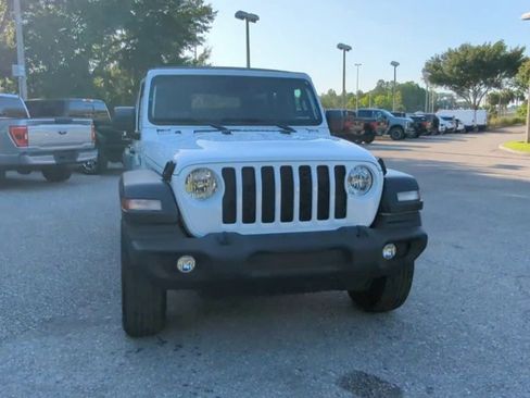 Used 2024 Jeep Wrangler Unlimited Sport AWD/4WD image 5