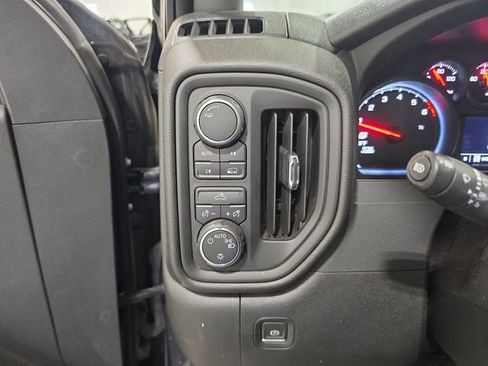 Used 2023 Chevrolet Silverado 1500 Custom AWD/4WD image 14