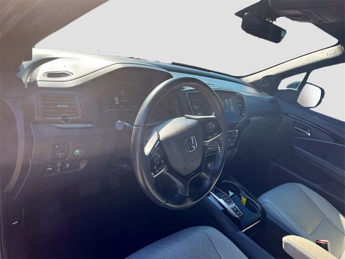 Used 2020 Honda Passport Touring image 9