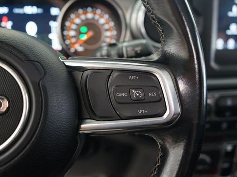 Used 2021 Jeep Wrangler Unlimited Sahara AWD/4WD image 29