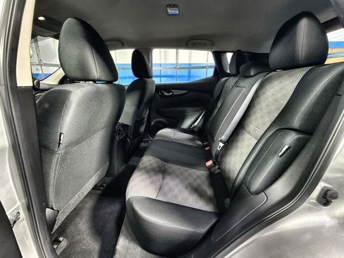 Used 2022 Nissan Rogue Sport SV image 33