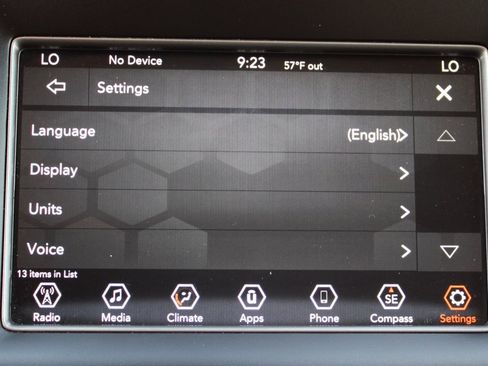 Used 2020 Jeep Grand Cherokee Laredo image 31