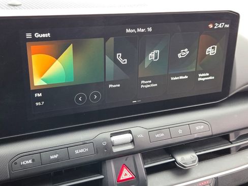 Used 2025 Kia K4 LXS image 21