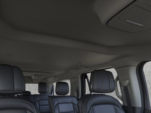 New 2026 Lincoln Navigator L Premier AWD/4WD image 22