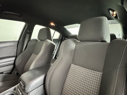 Used 2019 Dodge Charger GT RWD image 16