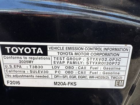 Used 2025 Toyota Corolla LE w/ LE Premium Package FWD image 21